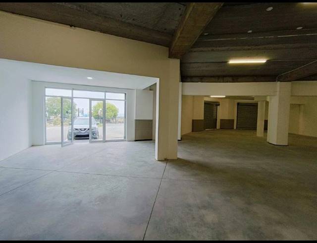 INDUSTRIAL PROPERTY TO RENT IN HALFWAY HOUSE